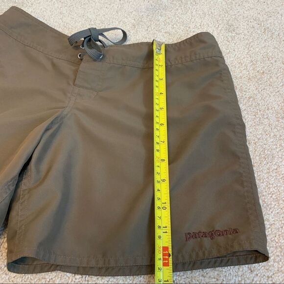 PATAGONIA Women’s Chocolate Brown Shorts Sz 2 - Picture 8 of 10